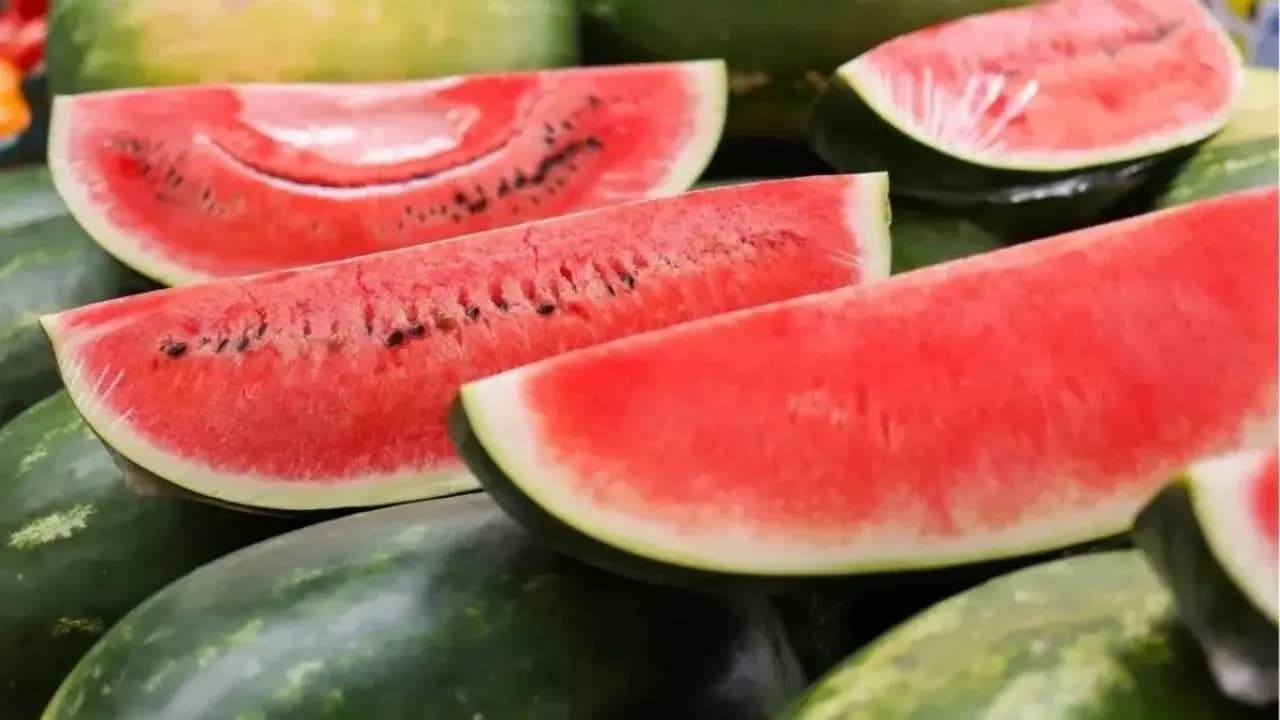 Chhattisgarh Watermelon Death: Teenager Dies of Food Poisoning in Janjgir-Champa Village
