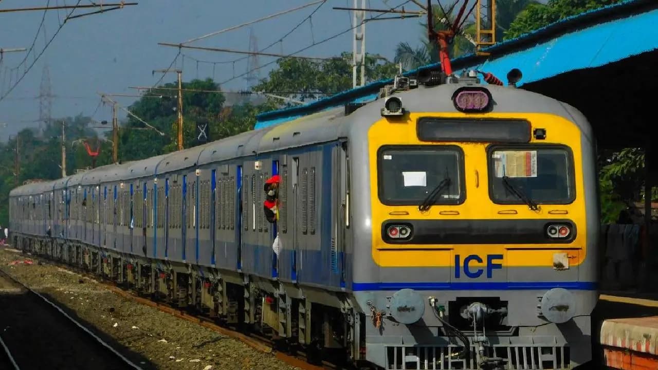 MEMU trains equipped with restrooms are returning to the Sealdah-Lalgola route 