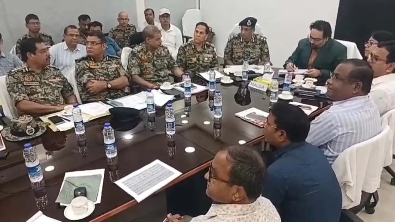  The land acquisition process for fencing along the India-Bangladesh border in Malda has begun