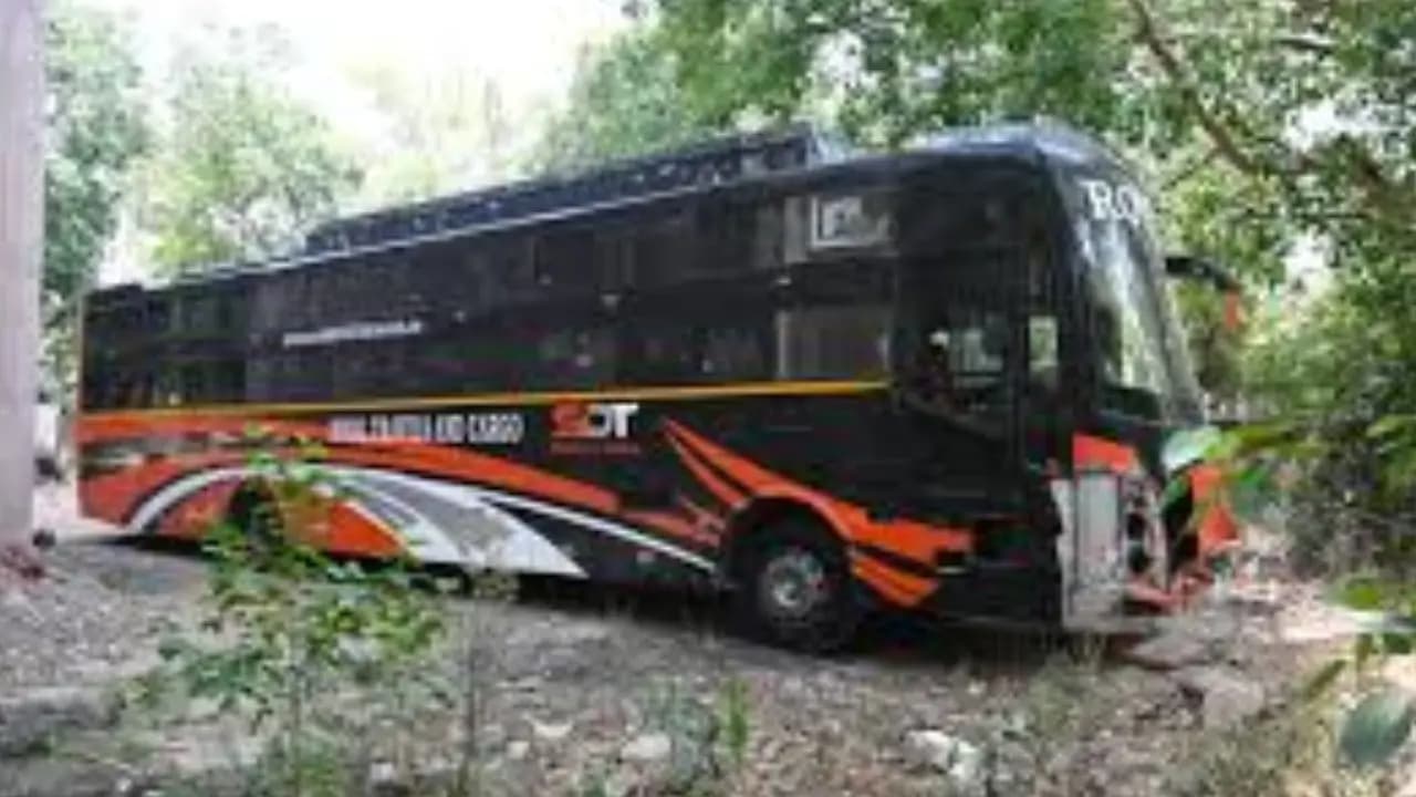 Delhi gang molestation inside sleeper bus
