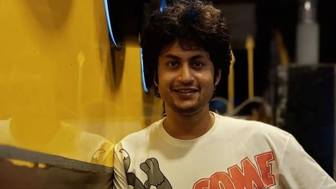 Ratool mukherjee's new music video aina will talk about struggles feelings featuring silajit Majumder and sumana das