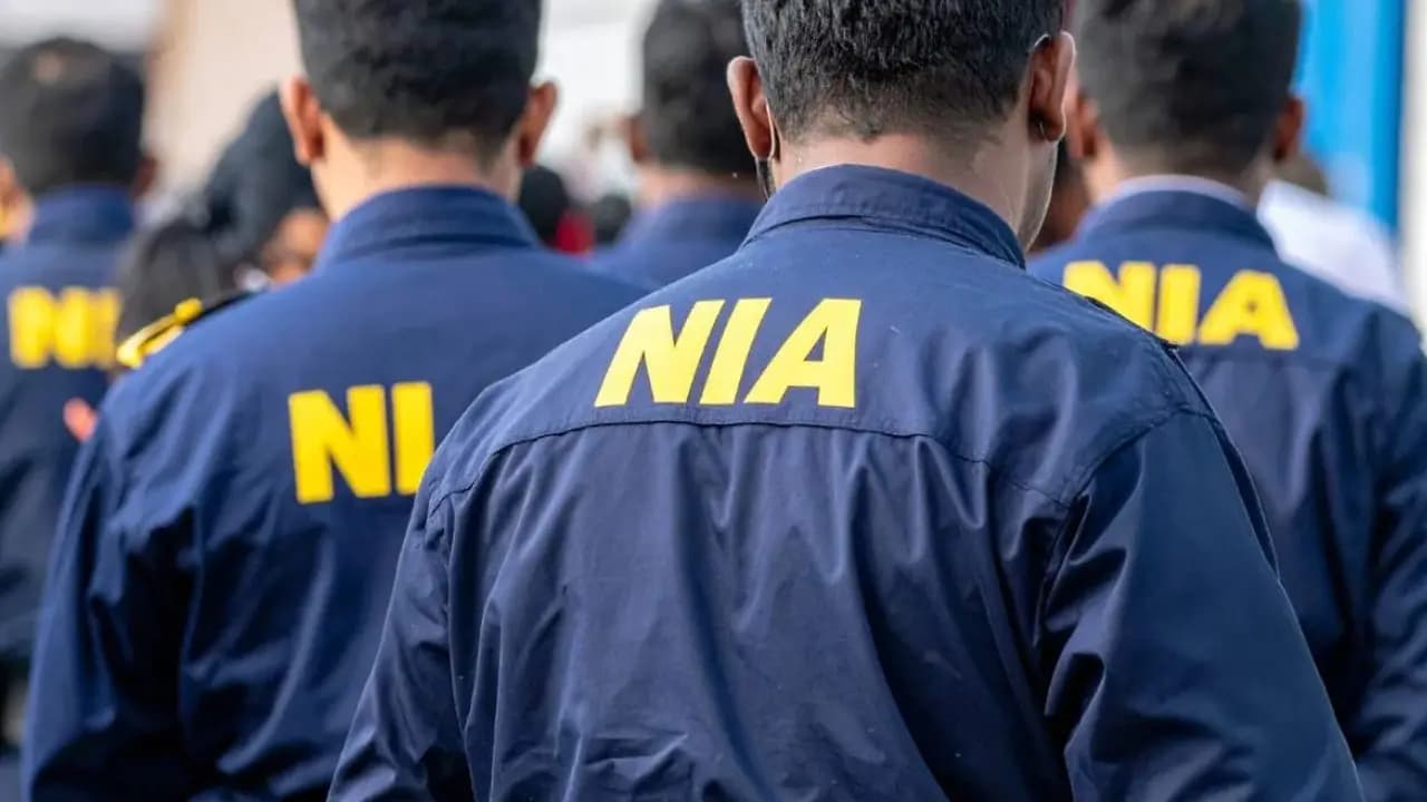 NIA ARRESTS KOLKATA RESIDENT FOR SPYING FOR PAK INTELLIGENCE OFFICERS 