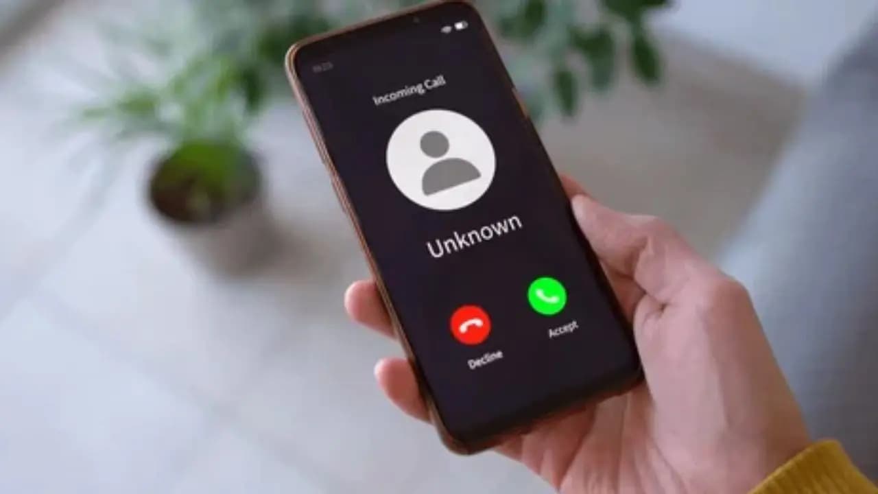  unknown calls on WhatsApp, turn on this feature for relief 
