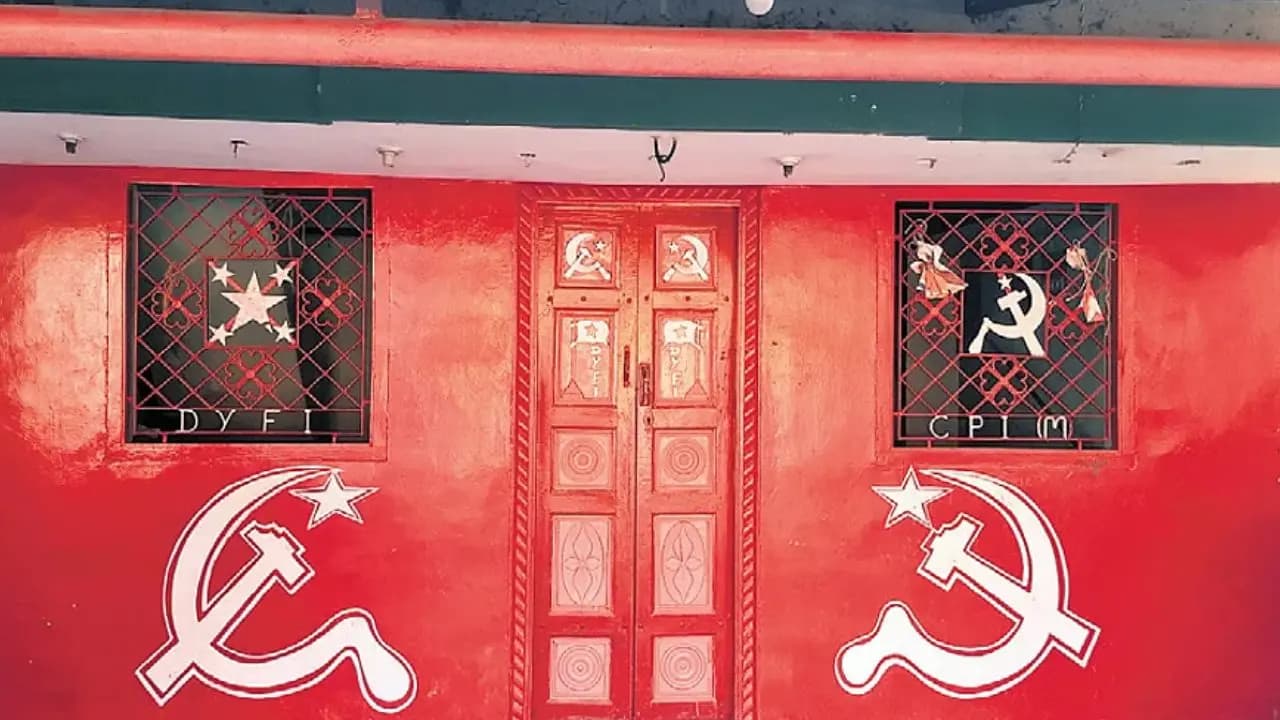 tamil-nadu-village-vannivelampatti has comrades in every household