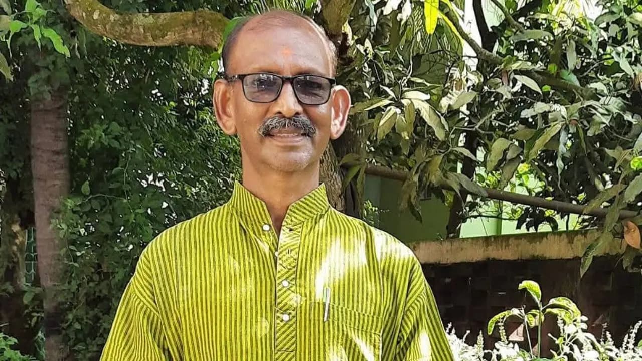 Birbhums veteran BJP politician Dudhkumar Mondal may become a cabinet Minister in West Bengal