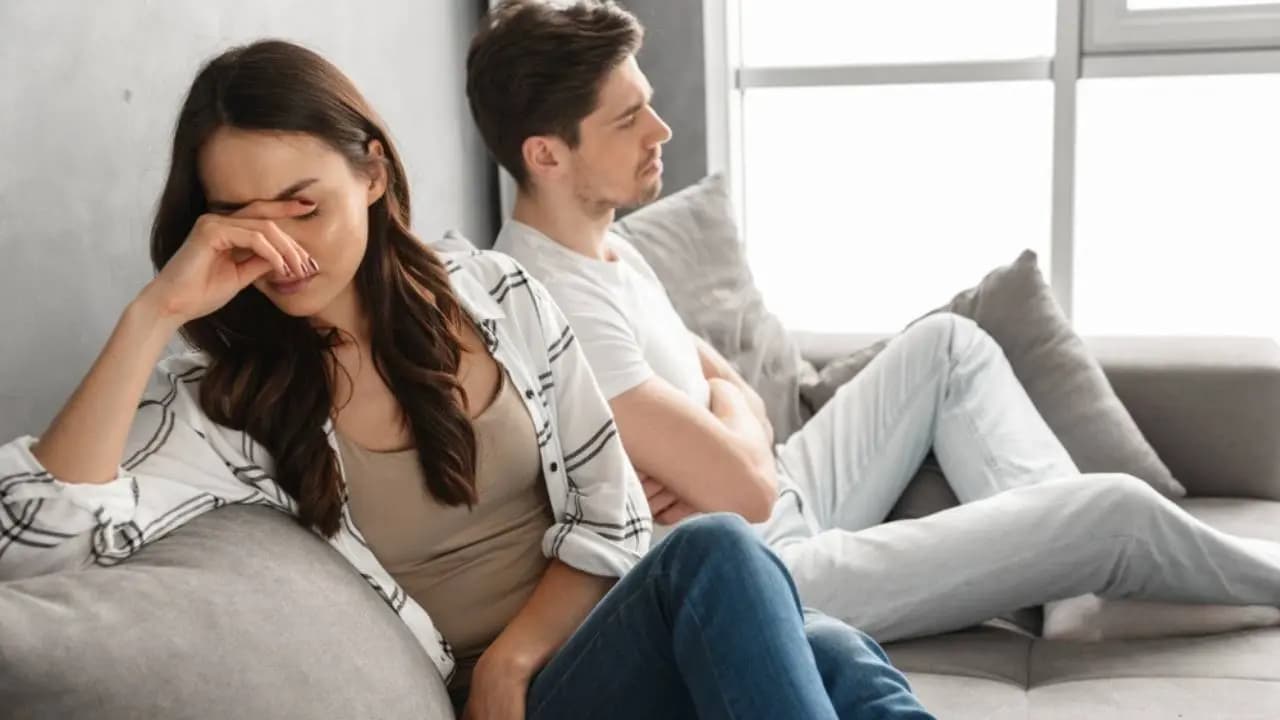 How Childhood Trauma Impacts Relationships: Expert Tips to Heal Past Wounds and Bond Better