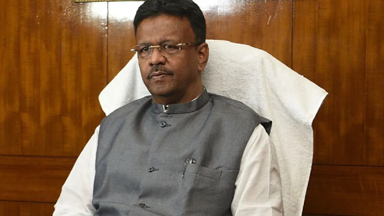firhad hakim resignation: sources claimed KMC mayor may resign today 