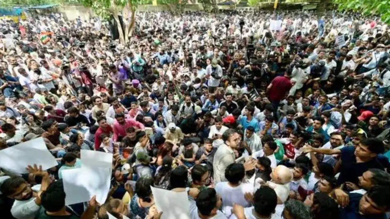 CJP starts protest demonstration in national capital