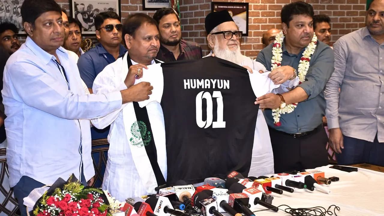 Massive debt in Mohammedan Sporting  Humayun Kabir takes charge in a crisis period decision to approach Chief Minister if needed