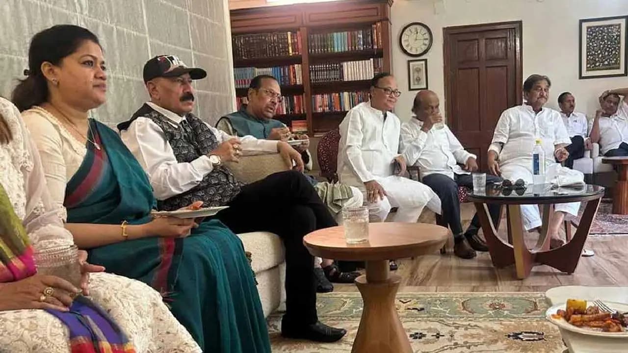 Suvendu Adhikari at delhi several TMC MPs mey met him at Bhupender Yadav house