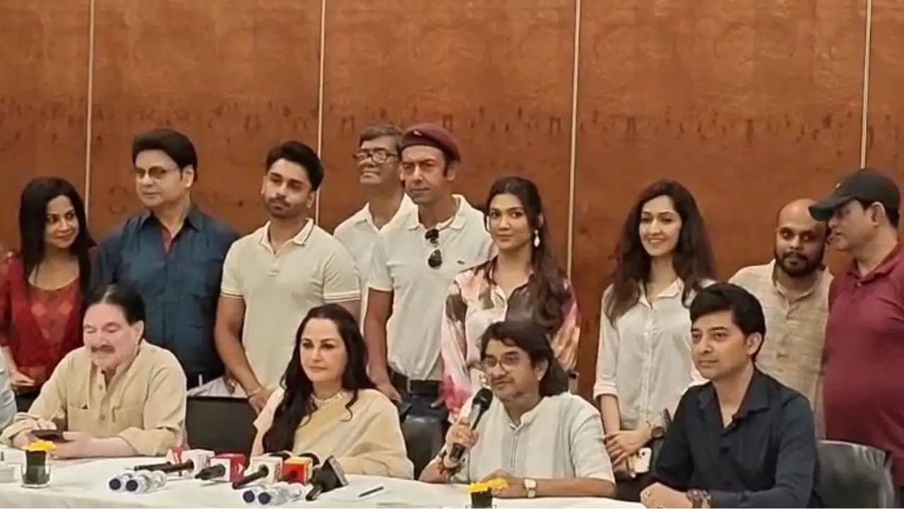 Hirak ranir deshe: Ujjwal chatterjee directorial film starring jaya prada, rajnandini Paul, badsha moitra will release on October