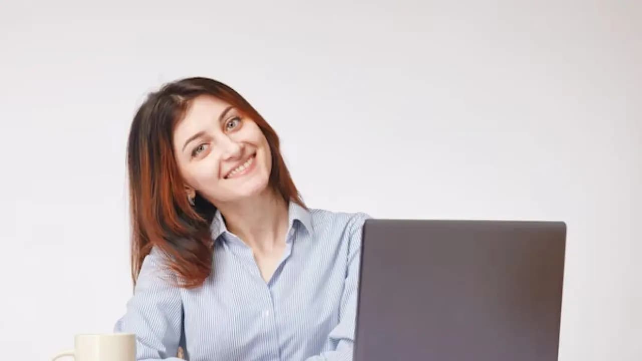 Lucky and unlucky colour clothes to succeed in career interview