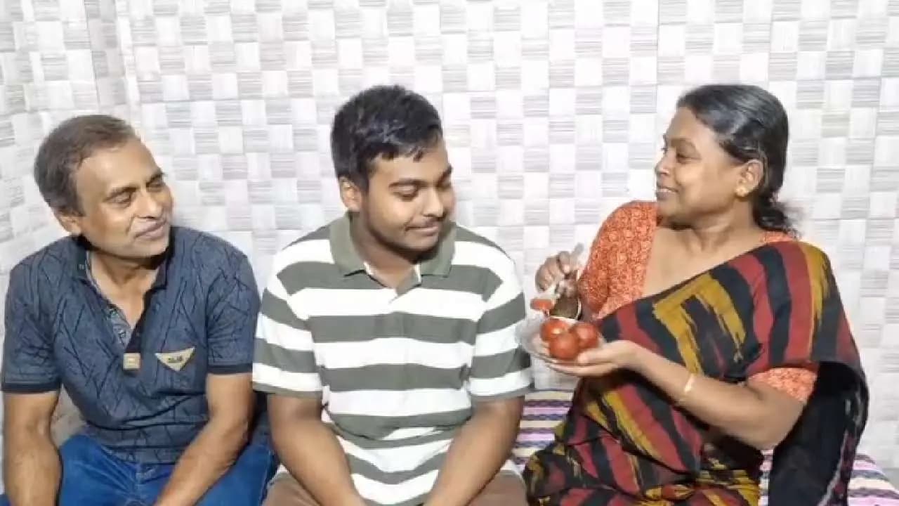 WBJEE Result Souriddha from South 24 Parganas became Second in State