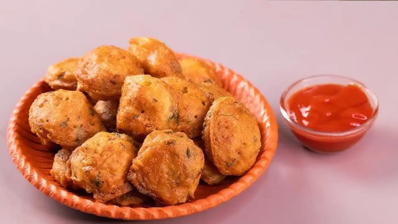 Sooji Pakora Recipe: Quick and Crispy Evening Snack to Make in 5 Minutes
