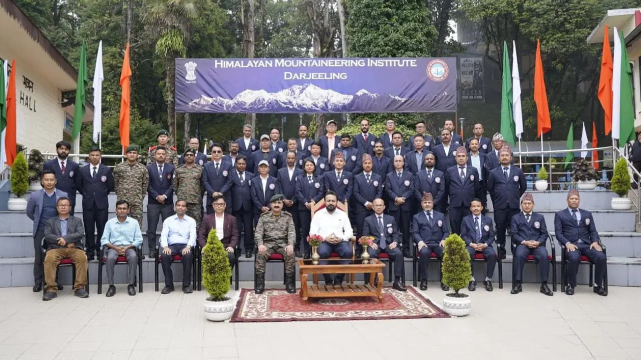 Indranil Khan: WB Sports Minister Dr Indranil Khan visits Himalayan Mountaineering Institute for the first time since independence