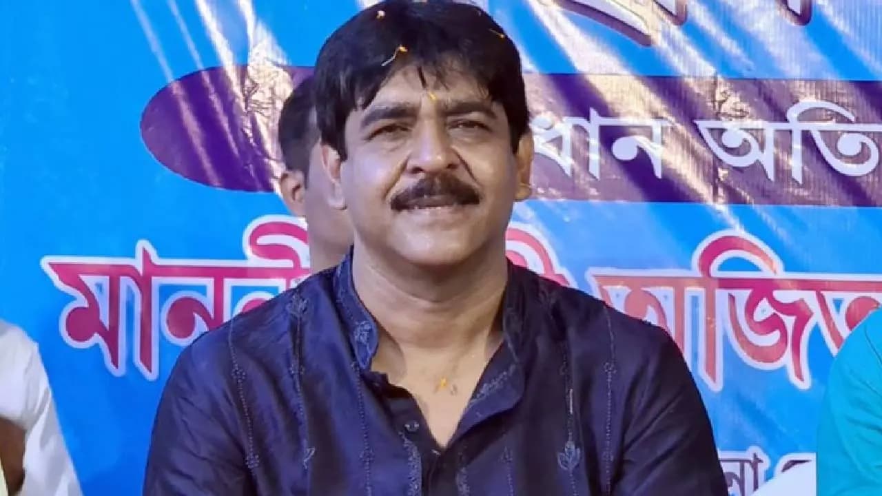 Saukhat Molla arrested from Murshidabad close notorious criminal Khairul,