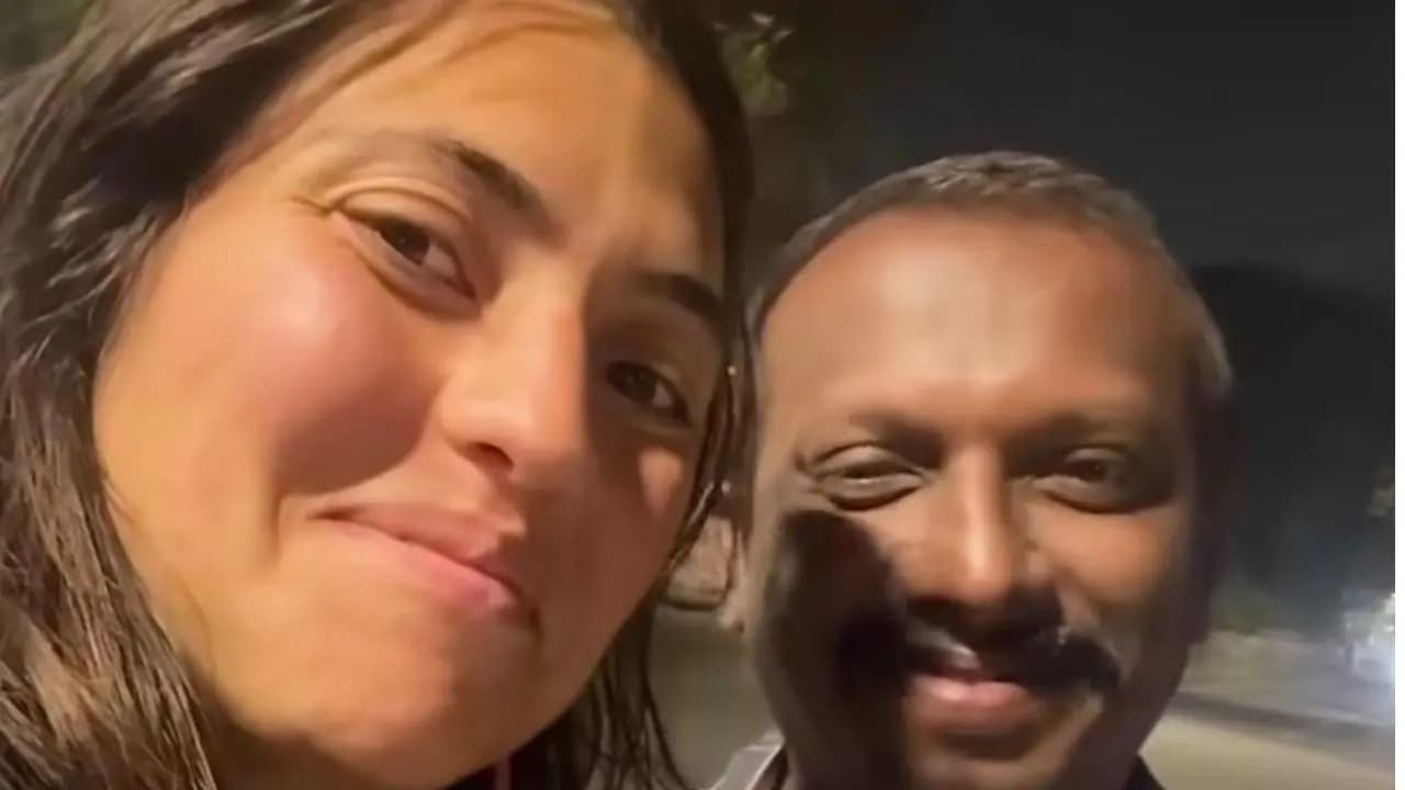 Viral news kerala dhl worker travel 14 hours to return lost debit card of an us tourist