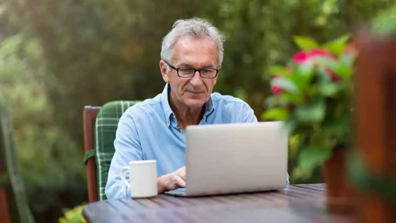 Post-Retirement Career Options India: Best Second Innings Jobs for Seniors Over 60