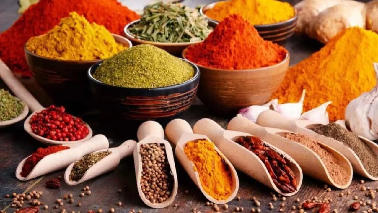 Black Pepper Health Benefits: How This Kitchen Spice Improves Digestion and Nutrient Absorption