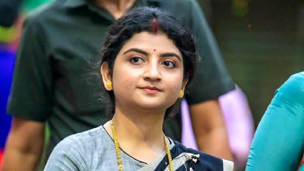 Aditi Munshi net worth