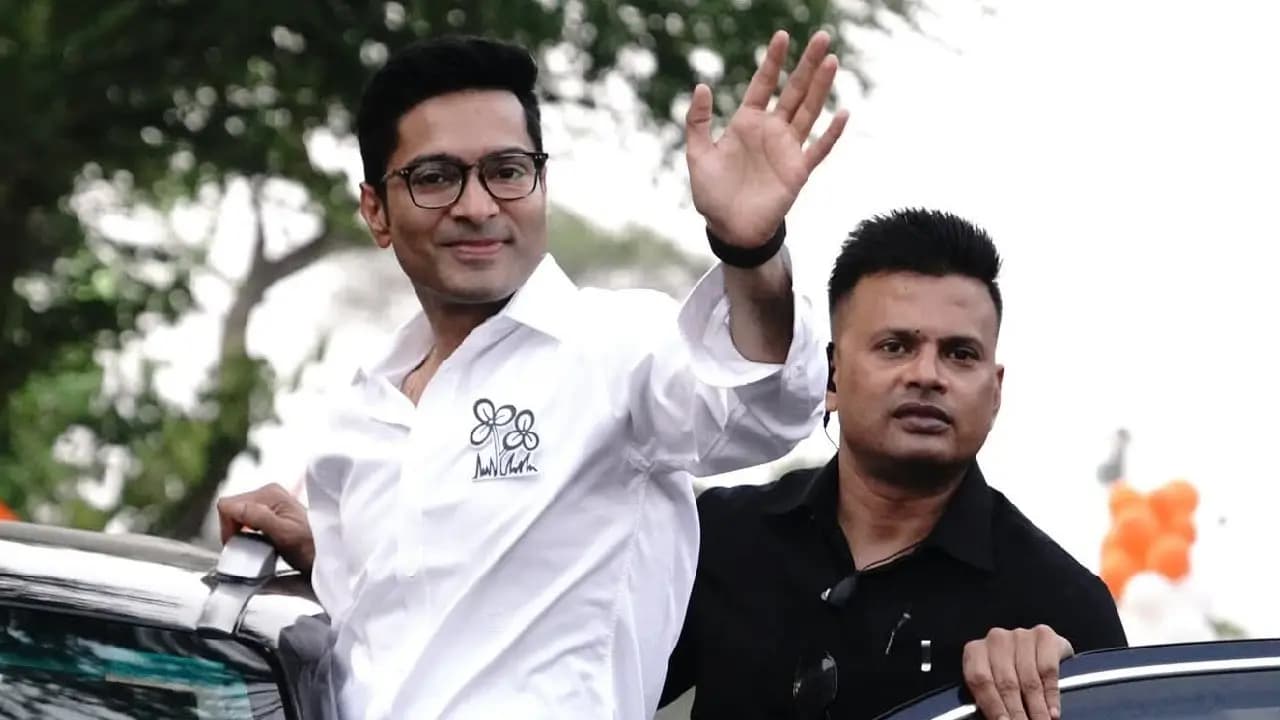 Abhishek Banerjee-Sumit Roy controversy 