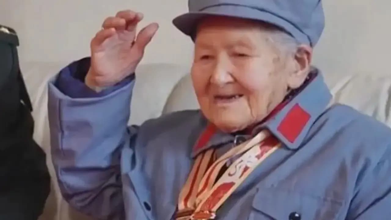 Wang Quanying chinas last living long march veteran celebrates her 105th birthday