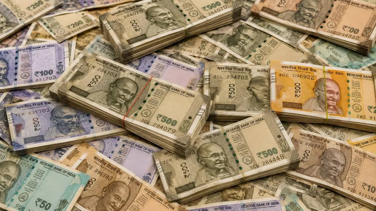 RTI Exposes 9330 Crore in Unclaimed EPF Funds Across India