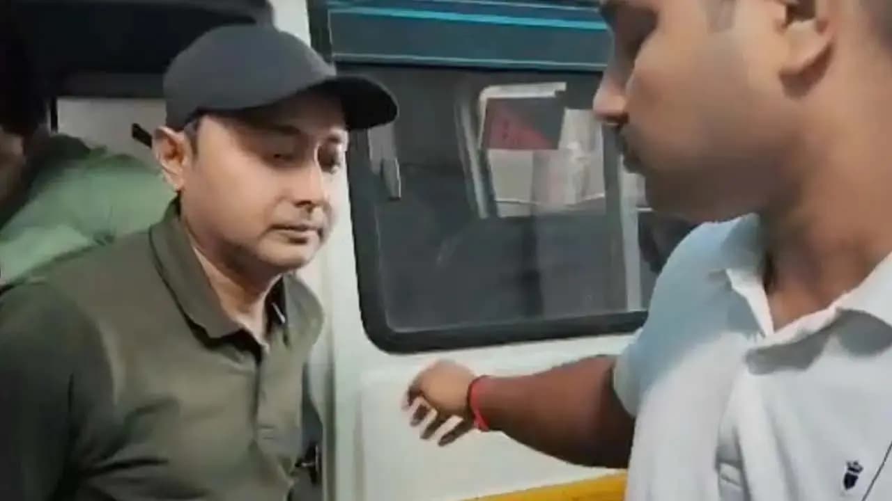 debraj chakraborty interrogated by stf to know traces of sumit roy