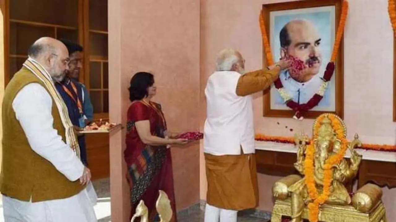 Modis Tribute To Syama Prasad: Abrogation Of Article 370 Was Fitting Tribute To Dr Syama Prasad Mukerjee says PM Modi