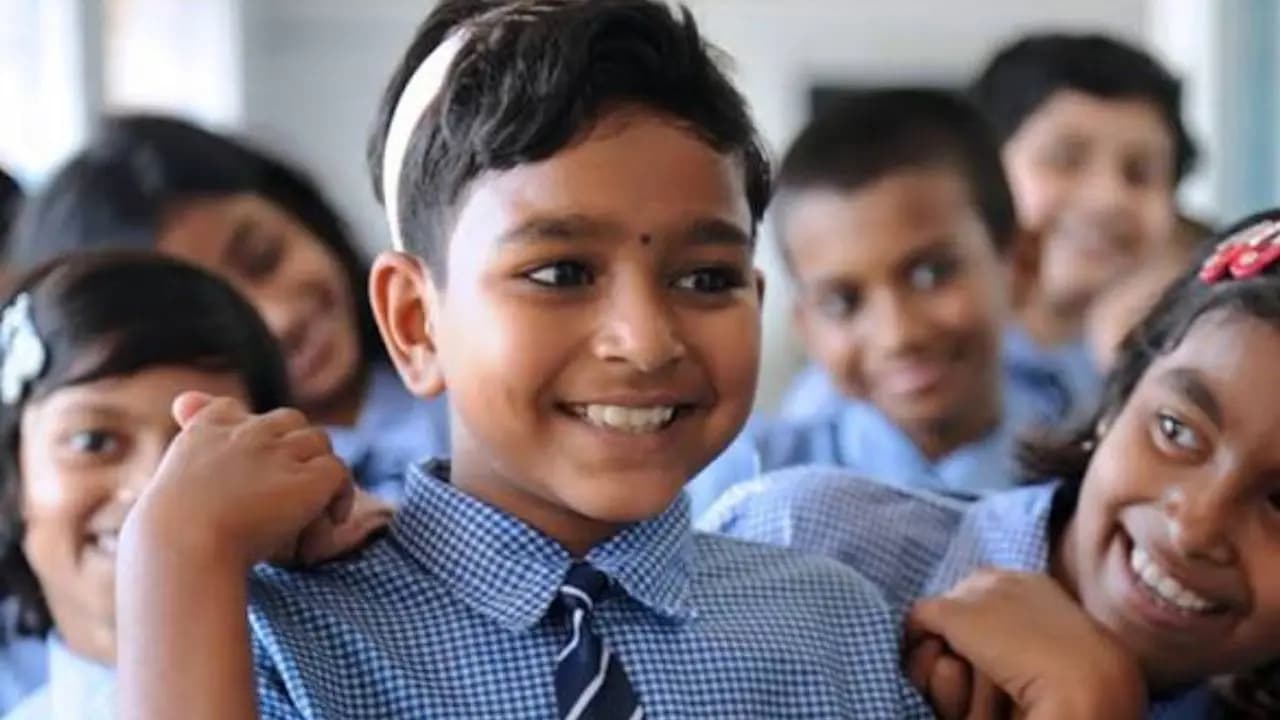 Scholarship for WB Students 2026: Students from economically backward sections can avail Pre and Post Matric Scholarship check details