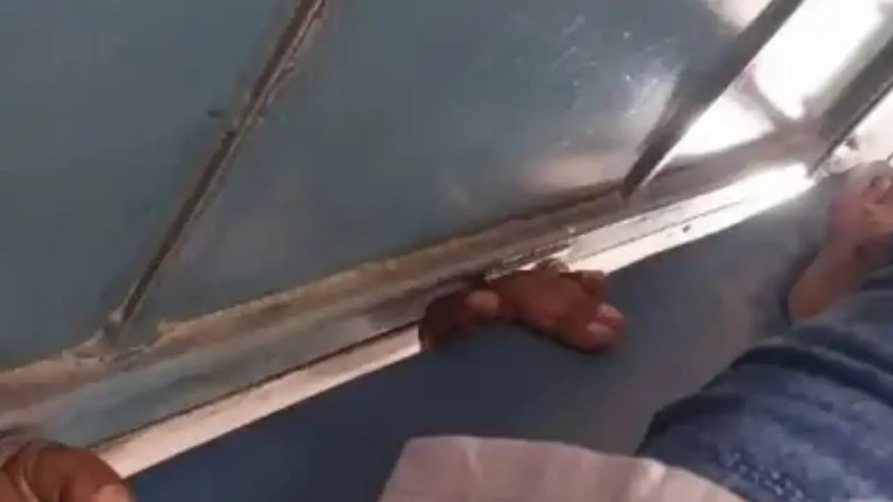 girl molested in bihar train