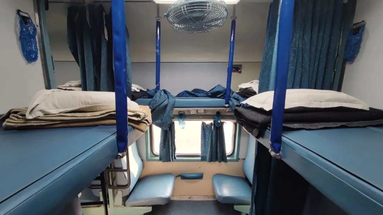 After 104 crores of Linen blanket and bedsheet theft Indian Railways chalked out big plans
