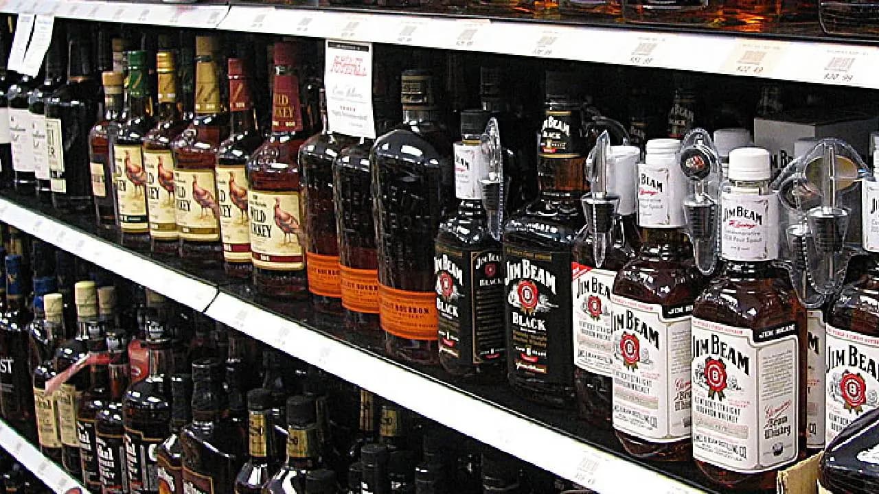 Cheaper Cars, Whiskey: Whisky, Scotch Prices Set to Fall After India-UK FTA, Cars and Beauty Products Also Set to Get Cheaper From July 15