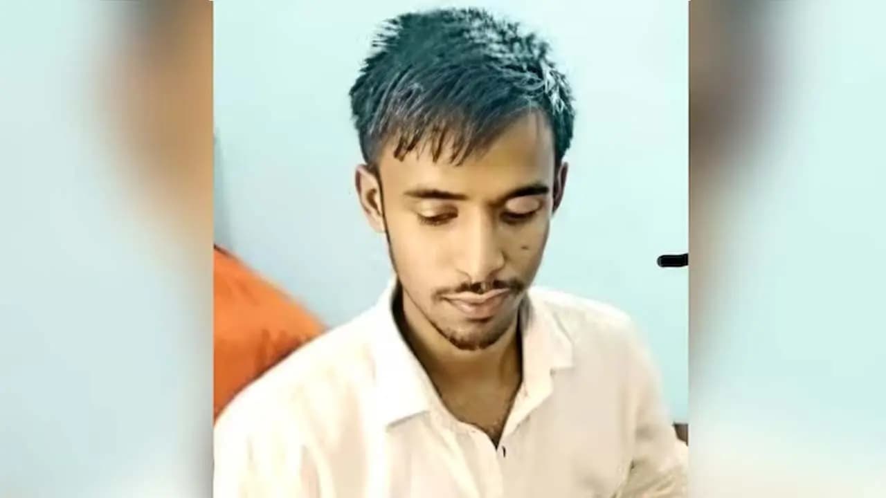 Minor girl physical harassed by man posing as Hindu then forcibly married in a temple Manowar Ansari arrested in Jharkhand 