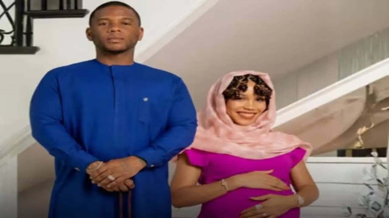 Viral News: Man pays wife 250k dollar yearly for housework and 150k Dollar per child and  sparks global debate