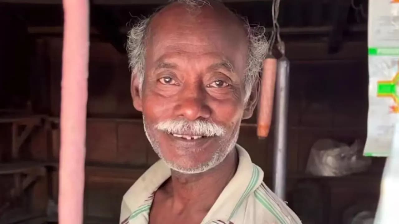 Viral: 80 years old man from West Bengal serves good for 1 rupee for last 60 years