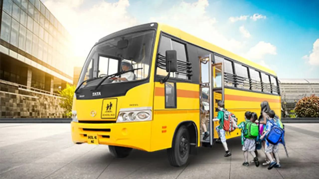 Reason behind why school buses are always yellow in colour
