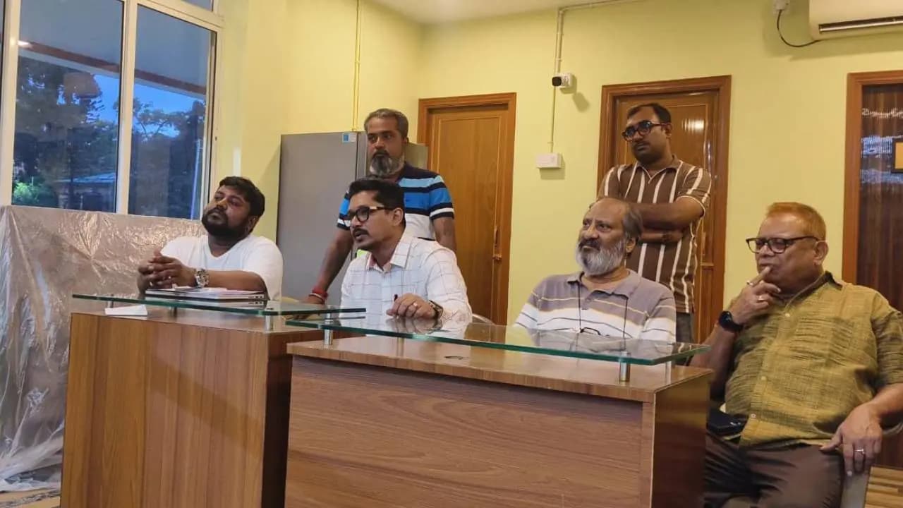 deshapriya park durgostav committee clarifies allegations of irregularities