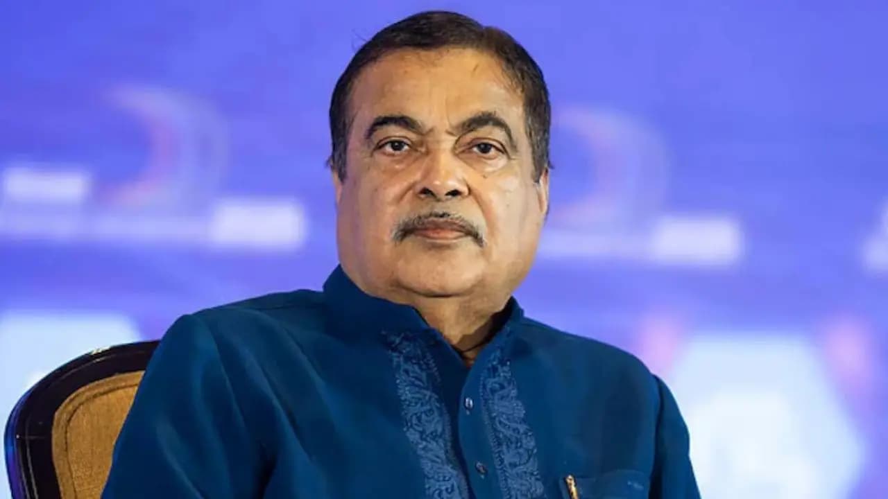 Nitin Gadkari: Union Minister Nitin Gadkari goes to Bombay High Court against posts linking him and his family to E20 gains