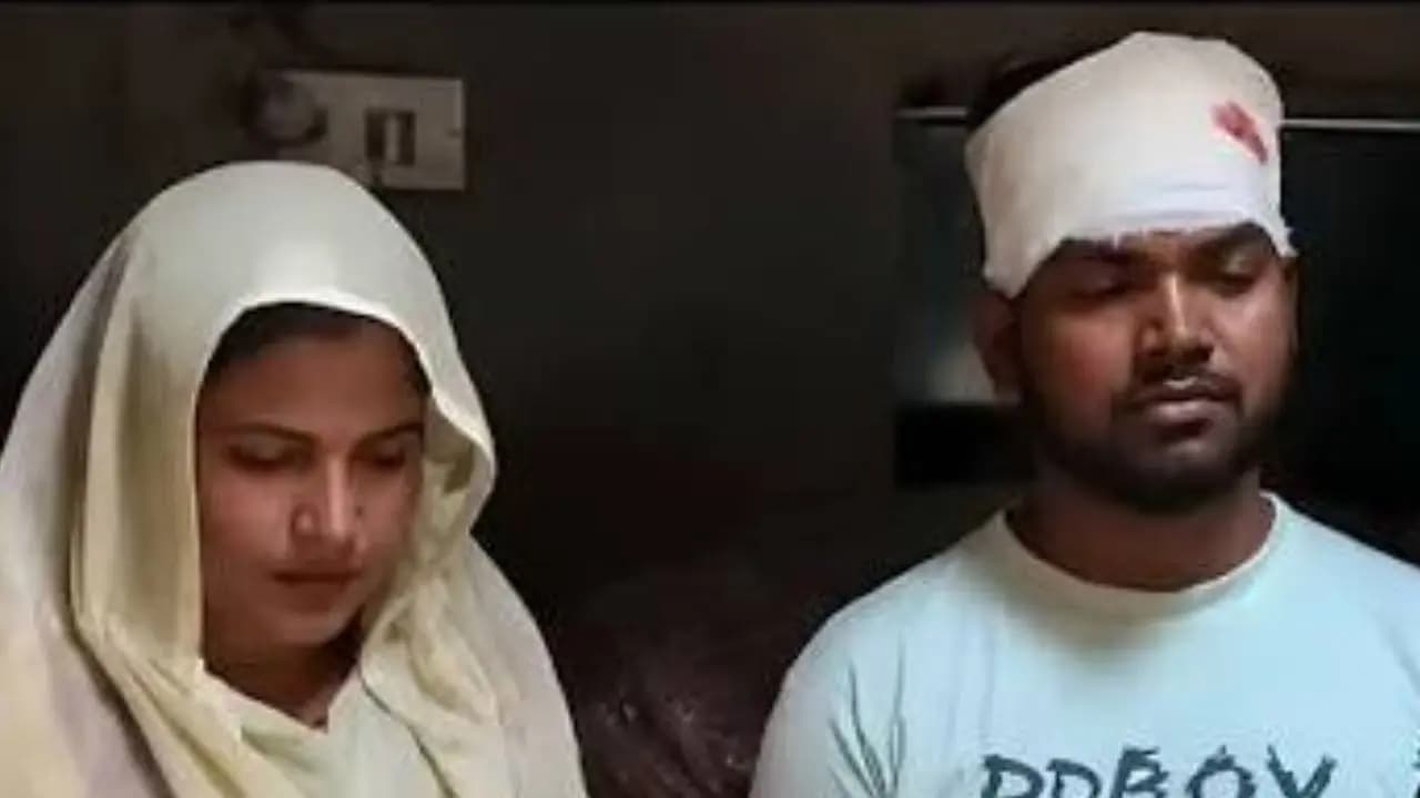 Viral: these couple from Bihar fall in love while taking part in jantar mantar protests and eventually get marrie