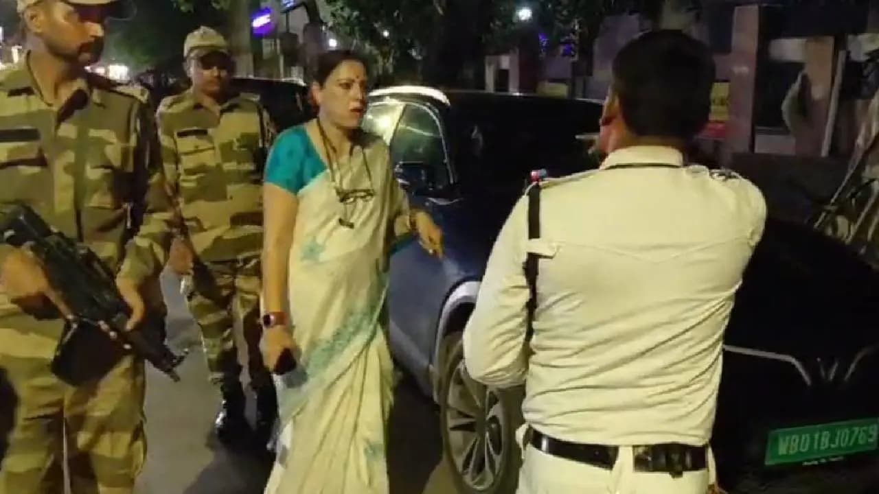 Minister agnimitra Paul visits footpath of Middleton road