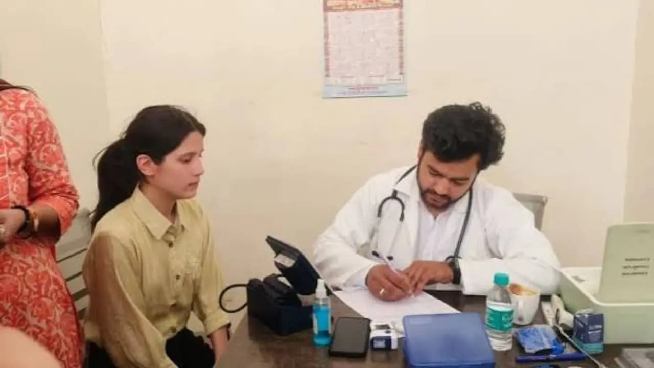 Karnataka Students HIV Cases: 7000 students infected with HIV in Karnataka Government orders launch of camps in all colleges