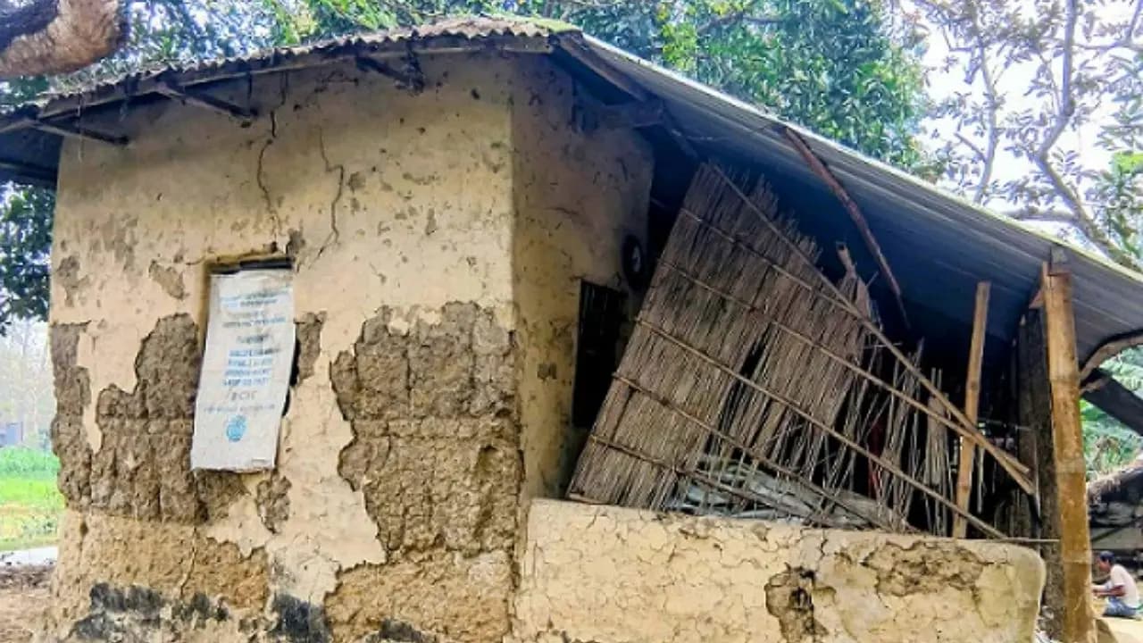 Mogra Accident: The dream of a concrete house remained unfulfilled Father and daughter die in a tragic accident in Mogra