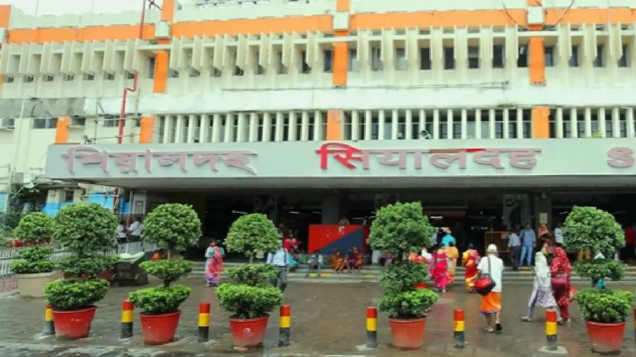 Sealdah Station New Gate: New Central gate at Sealdah Station is More Comfortable for Express Train Passengers