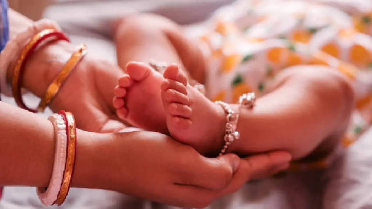 Indore Family welcomes their first baby girl after 52 years video goes viral on social media 