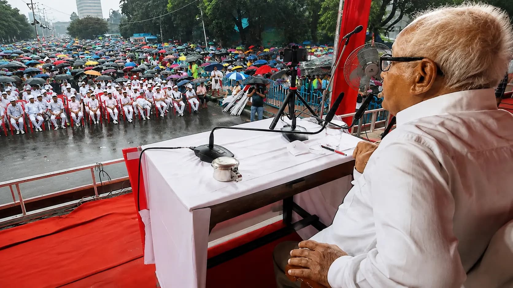 SUCI holds massive rally in Kolkata slams CPIM