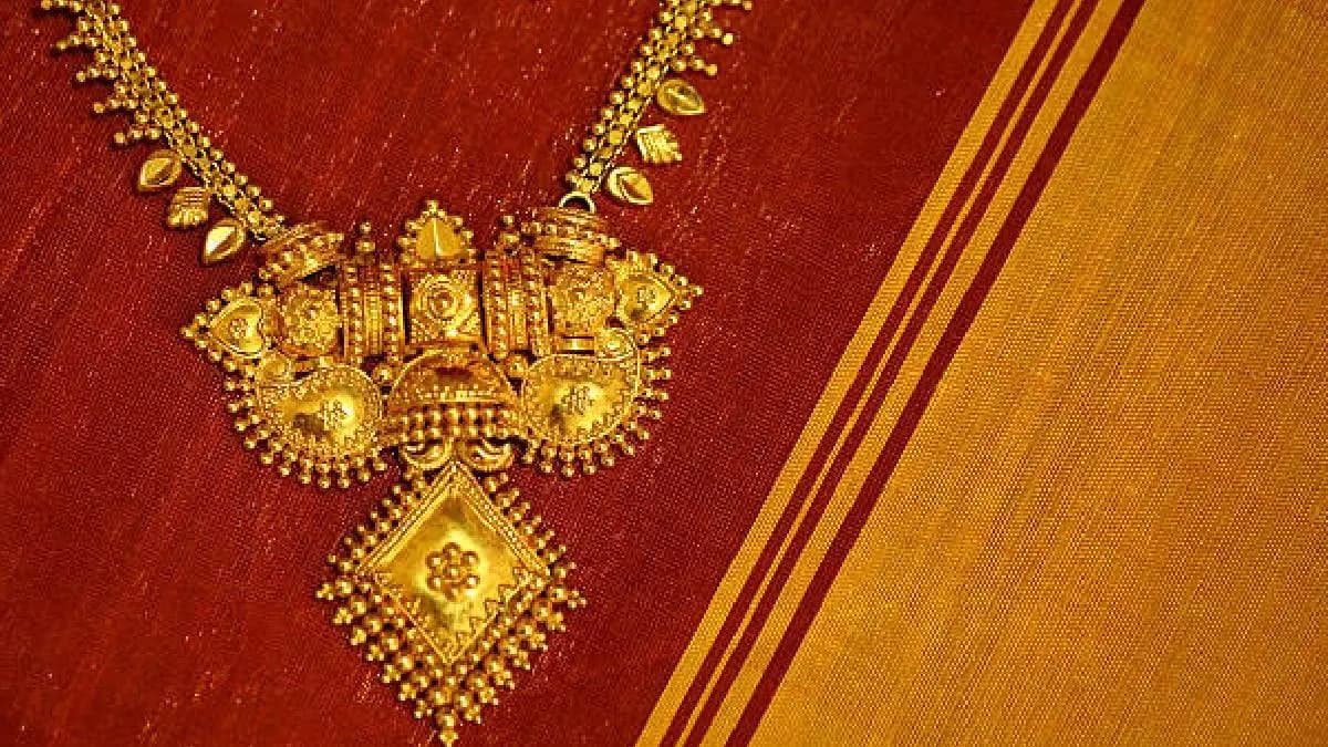 kolkata gold price huge change in one day check 22 and 24 carat gold rate across india on 7 august 