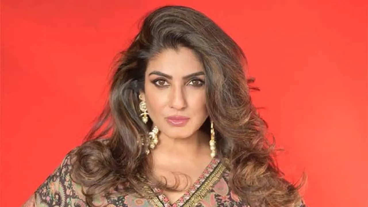 Raveena Tandon s Calmness Wins Hearts: How the Bollywood Star Handled an Unexpected Dog Incident on the Red Carpet