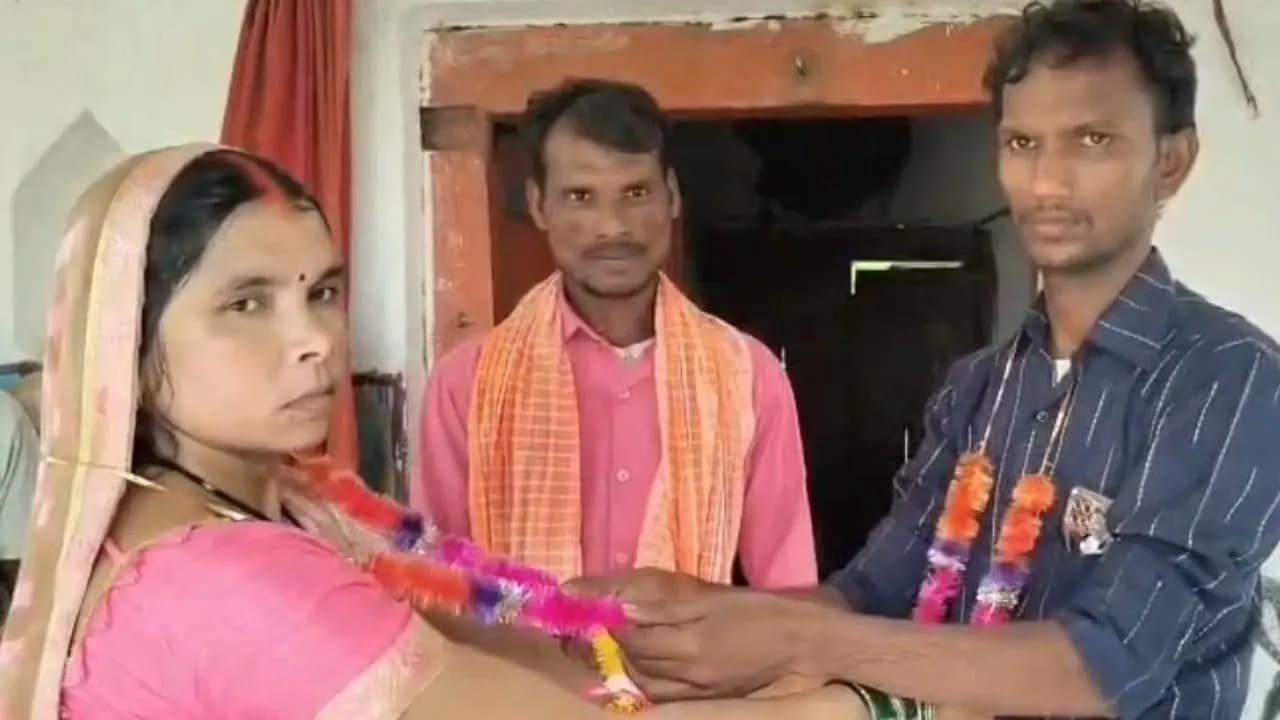 Man Marries Wife to Lover After 21 Years of Marriage and having five children together in Uttar Pradesh 