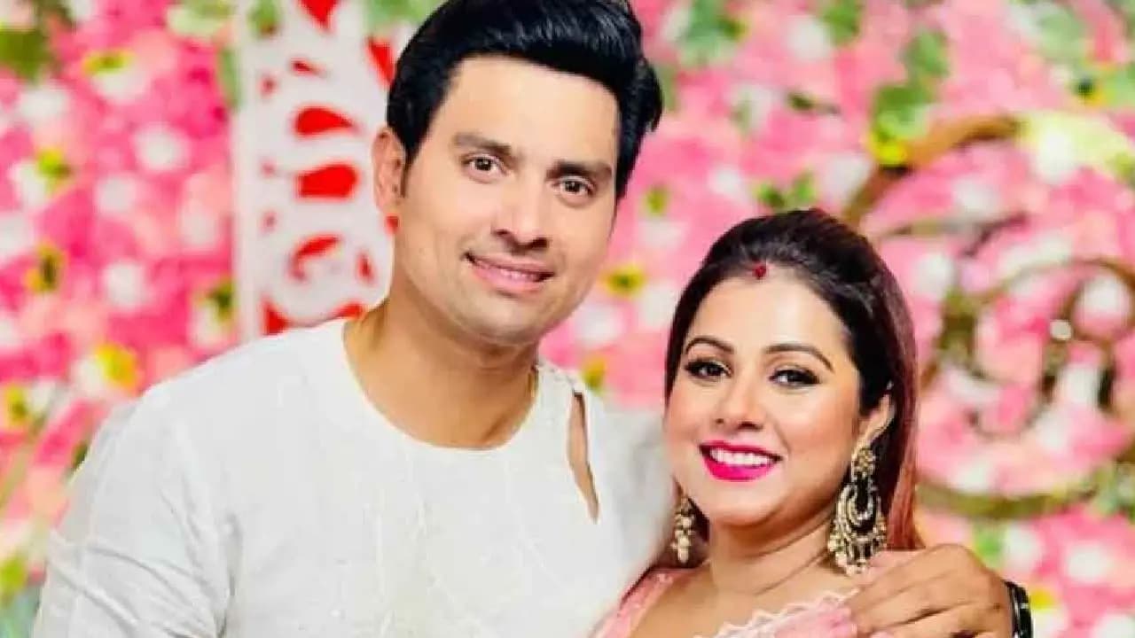 Rahul Mazumder and Prity Biswas pairing up for a romantic comedy movie 